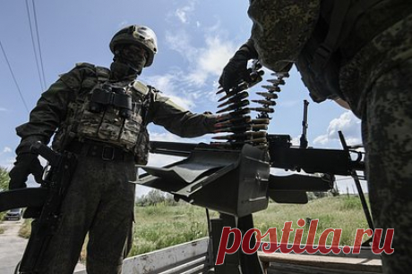 Опубликована карта боевых действий на Украине. Минобороны России во время ежедневного брифинга показало карту боевых действий на Украине на 22 мая. Видео опубликовано в официальном Telegram-канале военного ведомства. На карте отражены основные события, произошедшие в зоне проведения специальной военной операции (СВО) за последние сутки.