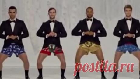 С НАСТУПАЮЩИМ,ДРУЗЬЯ!