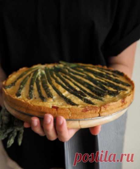 Киш с тофу на корже из нутовой муки