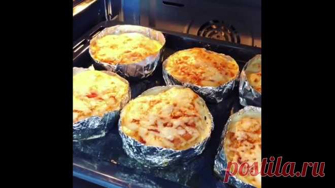 Этому рецепту нет равных

Еле выпросила у подруги рецепт: самое вкусное куриное филе «Сюрприз»-изысканный и сытный ужин! Приготовьте куриное филе по этому рецепту – все будут в восторге и попросят добавки!