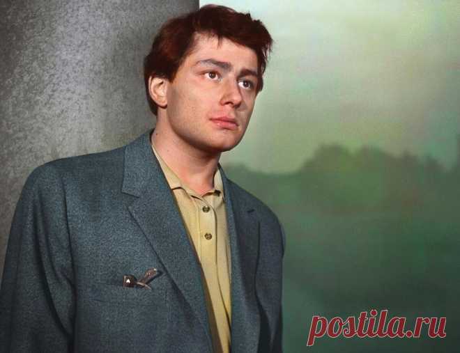 Всеволод Абдулов, 29 декабря, 1942
 • 27 июля 2002