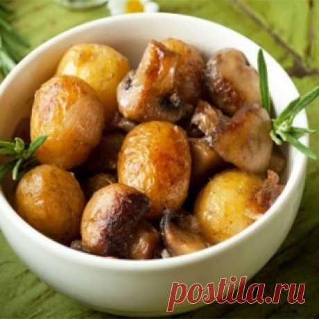 Жареная картошка с грибами и с луком в мультиварке - МирТесен