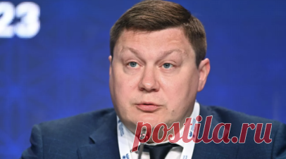 Митрофанов высказался о встрече с губернатором Самарской области Федорищевым. Генеральный секретарь РФС Максим Митрофанов рассказал о встрече с губернатором Самарской области Вячеславом Федорищевым. Читать далее