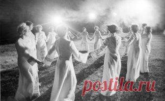 Арии, скифы, готы, гунны, анты. Где начинаются украинцы? 
Как выглядели славяне до принятия Владимиром христианства — неизвестно. 
Привет, боец исторического фронта! В прошлый раз мы прошлись по святому — по трипольцам. Но на них древнеукраинская жизнь не з…