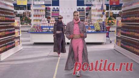 Показы и коллекции Prêt-à-porter и аксессуары - CHANEL ШАНЕЛЬ