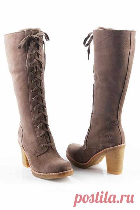 Купить Сапоги UGG Australia 3215 W/FWN ОРЕХОВЫЙ со скидкой в интернет-магазине kupivip.ru - распродажа