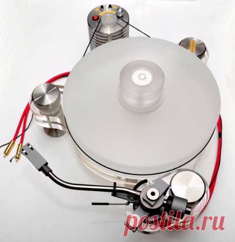 NewArtVinyl - ещё один новый российский бренд проигрывателей винила.