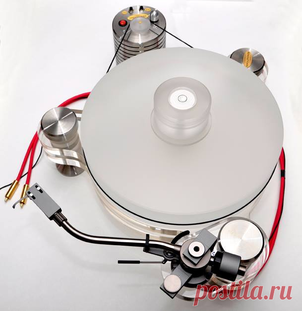 NewArtVinyl - ещё один новый российский бренд проигрывателей винила.