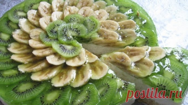 Очень красивый, в меру сладкий и невероятно вкусный творожный торт с фруктами!