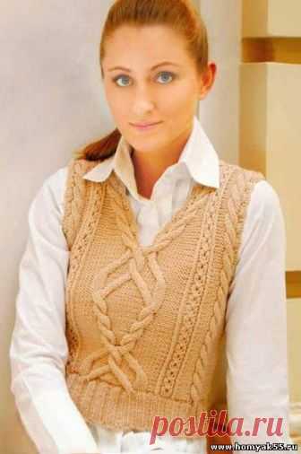 Жилет женский вязаный спицами