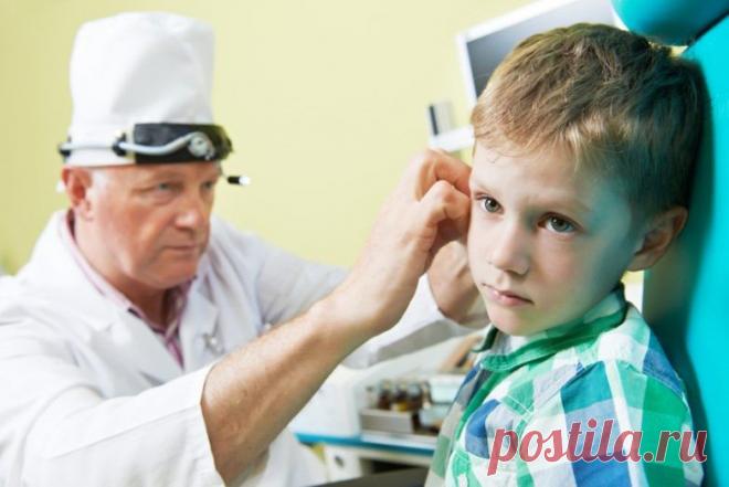 "Бабушка, бабушка, а почему у меня такие больные уши?" / Малютка