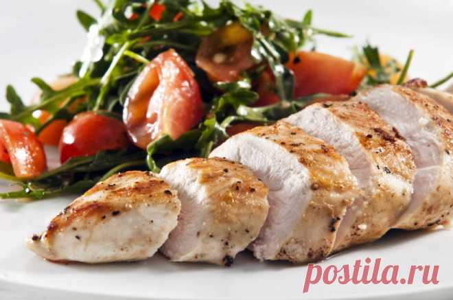 Вкуснейшие куриные рулетики с креветками и соусом песто — Вкусные рецепты