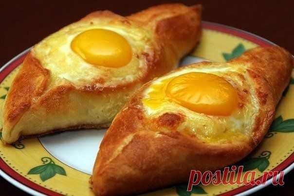 Хачапури по-аджарски