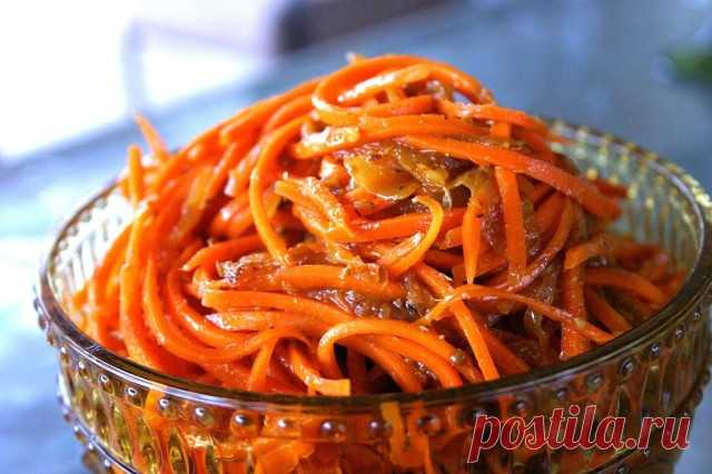 МОРКОВЬ ПО-КОРЕЙСКИ НАСТОЯЩИЙ РЕЦЕПТ КАК НА РЫНКЕ🥕🥕   
Наверно, не одной мне сложно пройти мимо корейских салатов. 
Очень Сочная и Ароматная закуска. Готовлю её больше 15 лет. 
Сохраняйте рецепт, ведь скоро Новый год, а такая морковь, отличная закуска! Украсит любой стол. Просто изумительный рецепт!
Готовлю по этому рецепту больше 15 лет. 
Некоторые обжаривают в морковь лук или используют масло, в котором жарился лук - я не люблю. 
Орехи по желанию. Мама добавляет много,...