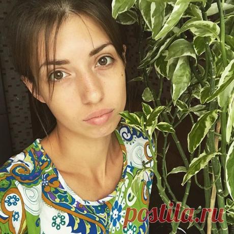 Кажется осень приближается🍁🍂🌧
.
.
.
#конецлета#фикус#заокномдождь