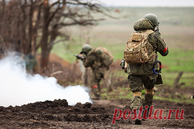 ТАСС: штурмовой полк ВСУ у Кондратовки несет большие потери. Расчеты беспилотников ВС РФ контролируют перемещение противника и своевременно наносят ему огневое поражение, добавили в российских силовых структурах