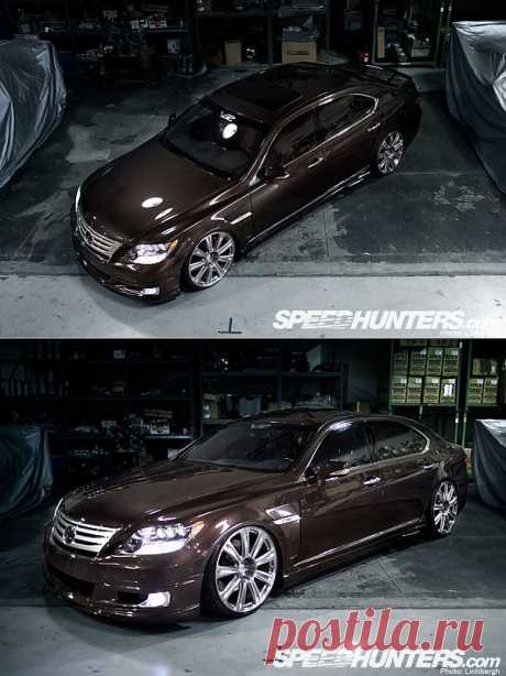 LEXUS LS600HL.