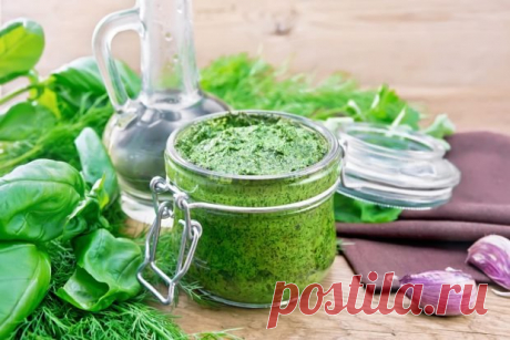 Базилик в масле с чесноком и зеленью на зиму — Домашняя кулинария