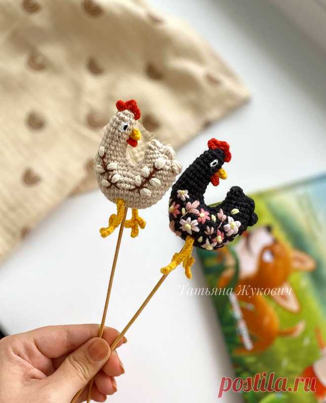 PDF Мини Курочка крючком. FREE crochet pattern; Аmigurumi toy patterns. Амигуруми схемы и описания на русском. Вязаные игрушки и поделки своими руками #amimore - маленькая курочка к Пасхе, пасхальная курица из обычной пряжи, домашняя птица, детская игрушка, bird, chicken, hen, pollo, Huhn, kurczak, galinha, пилетина.