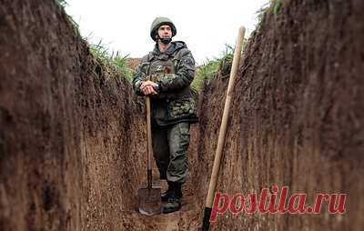 Рабочая группа по СВО предлагает дать территориальной обороне право применять оружие. Секретарь генсовета "Единой России" Андрей Турчак напомнил, что в ряде регионов, в которых введен желтый уровень реагирования, власти провели набор в формирования территориальной обороны и добровольческие народные дружины
