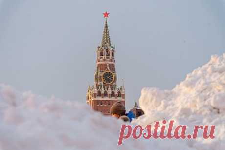 Климатолог предупредил о возможных погодных аномалиях в 2023 году. Директор Климатической программы Всемирного фонда дикой природы России Алексей Кокорин рассказал, что наступивший 2023 год может оказаться теплее 2022-го. Специалист объяснил журналистам, что все зависит от состояния течений в Тихом океане, от явлений Эль-Ниньо и Ла-Нинья.