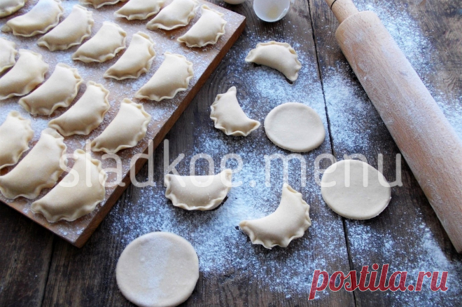 Вареники с творогом Вы любите вареники? Это вкусное, сытное, простое и незамысловатое блюдо, с большим видом ...