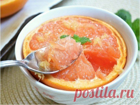 Печеный грейпфрут с медом и имбирем