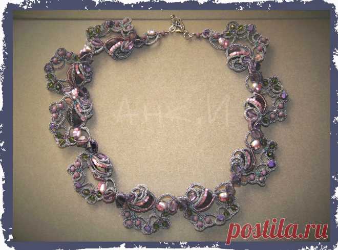 Колье 
Авторская работа.