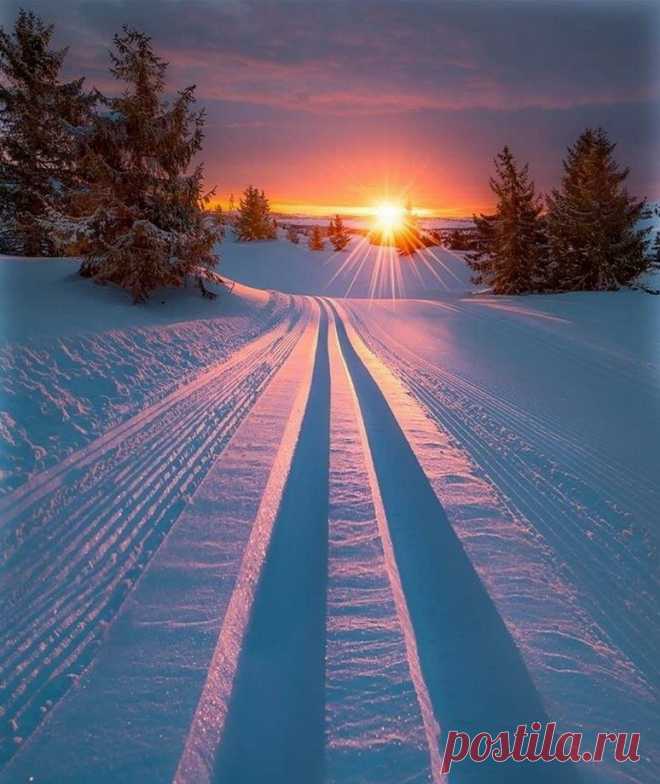 Чудесно ❤Пусть день будет добрым! ☀

Пусть белым снегом заметёт все неудачи и ненастья! И с белоснежным чудом в дверь нежданно постучится Счастье!!!
Единственное, что следует делать за спиной у человека – это молиться за него.
Божье Слово есть светильник перед моими ногами! Пока на пути есть свет где бы я ни был, с какими бы трудностями и проблемами не столкнулся Божье Слово всегда ведет меня и помогает мне пройти эти трудности, чтобы также и духовно возрастать.