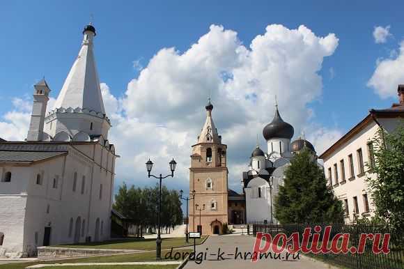 Старица. Свято-Успенский монастырь |