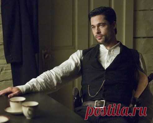 Все люди двуличны. Первая личность добрая, искренняя, отзывчивая. Вторая появляется, когда злоупотребляют первой.