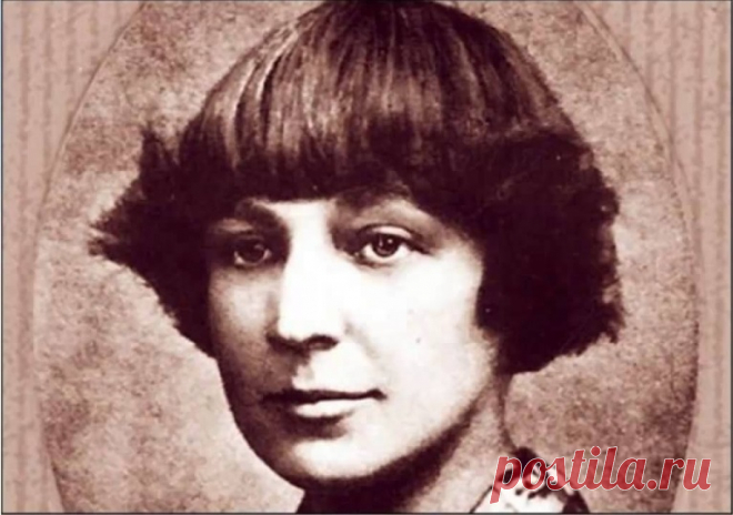 «Настанет день, когда и я исчезну…» Застынет все, что пело и боролось, Сияло и рвалось. И зелень глаз моих, и нежный голос, И золото волос.