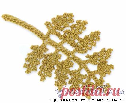 Лист папоротника крючком