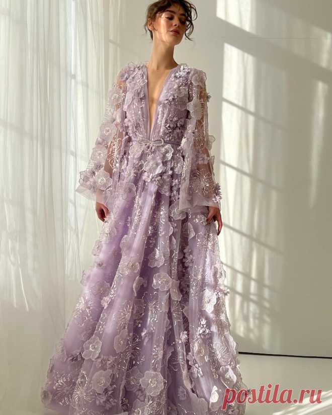 Вечерние платья на 2025 год: в чём вы будете выглядеть современной звездой мероприятия | Блог стилистки | Дзен