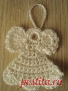 Handmade by Camelia: Pattern: Three Ornaments Crocheted for Christmas