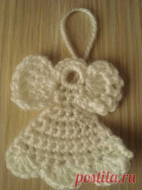 Handmade by Camelia: Pattern: Three Ornaments Crocheted for Christmas