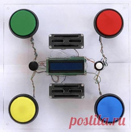 Электронная игра на внимательность и реакцию Играть с этим устройством могут даже дети. В игре реализованы четыре режима игры. К сожалению мастер не рассказывает подробно о режимах игры, но мы можем посмотреть видео.Для изготовления такой игры мастер использовал следующие Инструменты и материалы:-Гравер;-Клеевой пистолет;-Паяльное