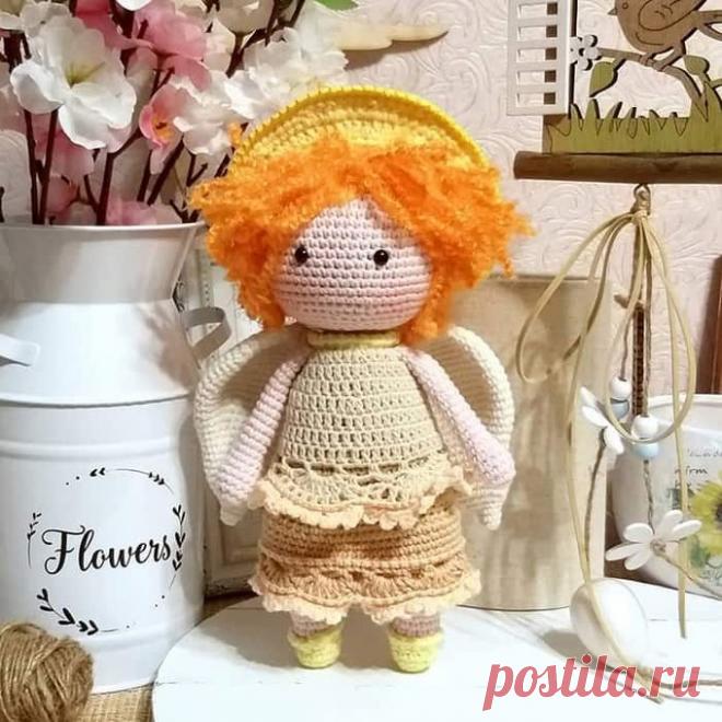 Бесплатный мастер-класс по вязанию Рождественский ангелочек крючком. Автор описания - Ольга Зимина.