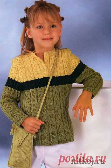 Пуловер с косами для девочки..