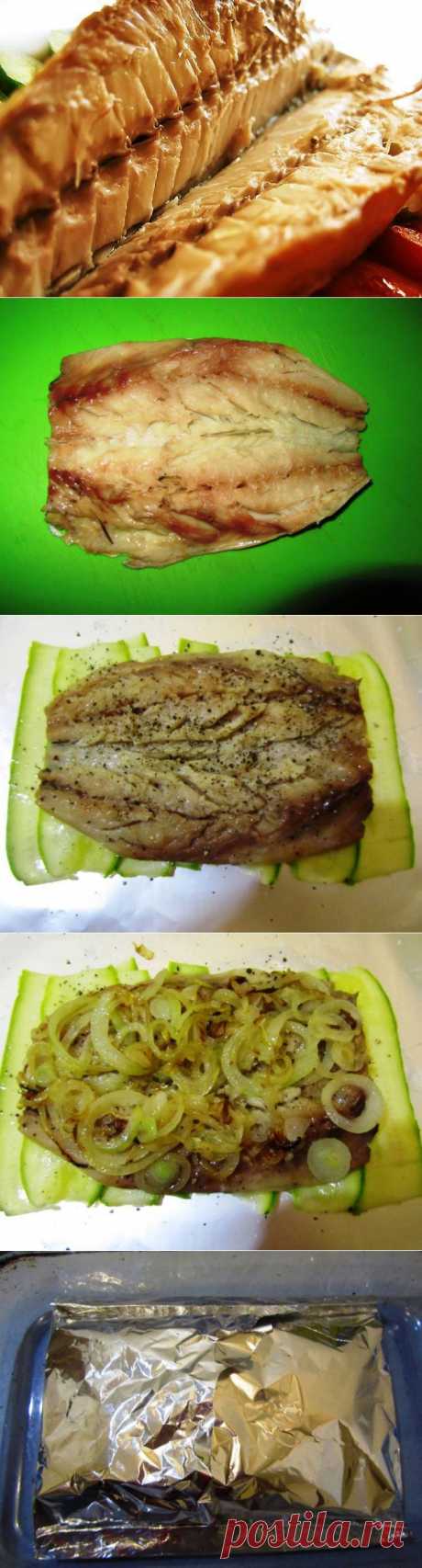 Запеченая скумбрия в &quot;кабачковой шубке&quot; — СловоМаме