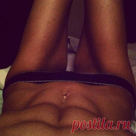 Дыхательная гимнастика – 4 см объема талии за 2 дня Случайно узнала об этих упражнениях, обещали за неделю – 10 см, вот решила попробовать, прошло два дня и результат уже есть! Девочки, правда без диет. Просто делала дыхательную гимнастику по 15 мин утром, натощак. Удивляюсь на сколько все просто… Упражнение №1 Вдох – живот округляем. Выдох – втягиваем. 2 минуты. Упражнение №2 Вдох – округляем, […]