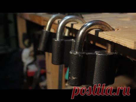 Как взломать дисковый замок (полумесяц).