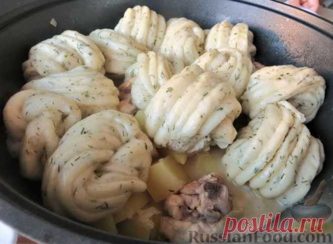 Рецепт: Пампушки с укропом на пару, с курицей и картофелем на RussianFood.com