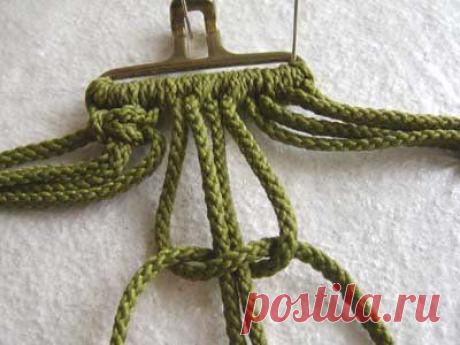 How to Macrame a Belt « This Year's Dozen