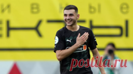 Tuttomercatoweb: «Ювентус» просматривал Сперцяна на матче Армении с Латвией, «Лацио» — Тикнизяна. Скауты «Ювентуса» и «Лацио» просматривали футболистов сборной Армении Эдуарда Сперцяна и Наира Тикнизяна. Читать далее