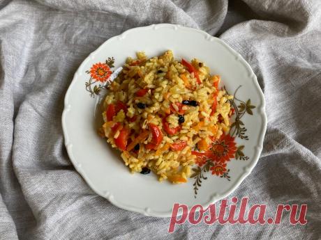 Рис с овощами. Никто и не подумает, что этот ужин стоит сущие копейки - все просто попросят добавки | Курочка и дурочка | Яндекс Дзен