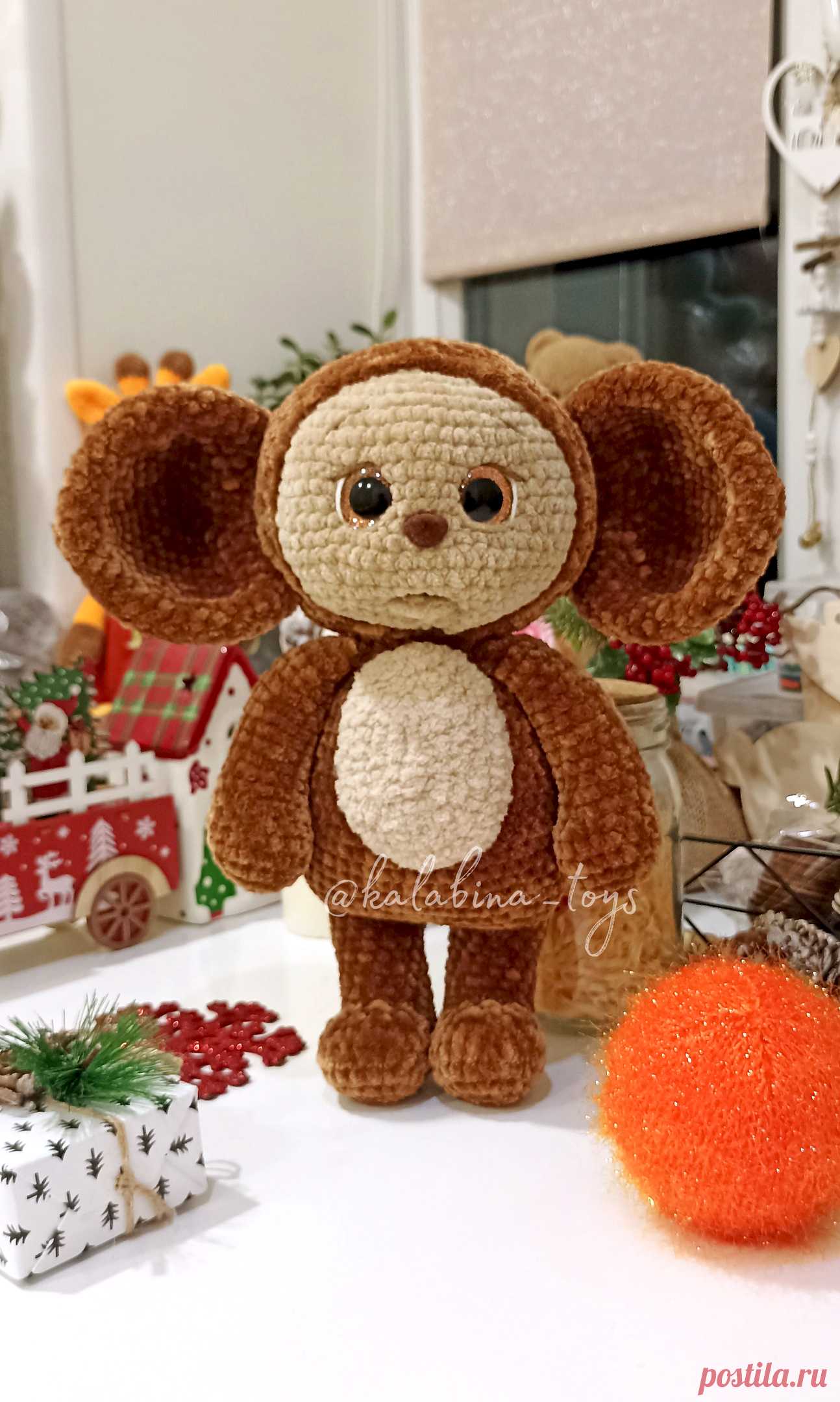 PDF Чебурашка крючком. FREE crochet pattern; Аmigurumi toy patterns. Амигуруми схемы и описания на русском. Вязаные игрушки и поделки своими руками #amimore - плюшевый Чебурашка из детского мультфильма Крокодил Гена и его друзья, большой чебурашка из плюшевой пряжи.