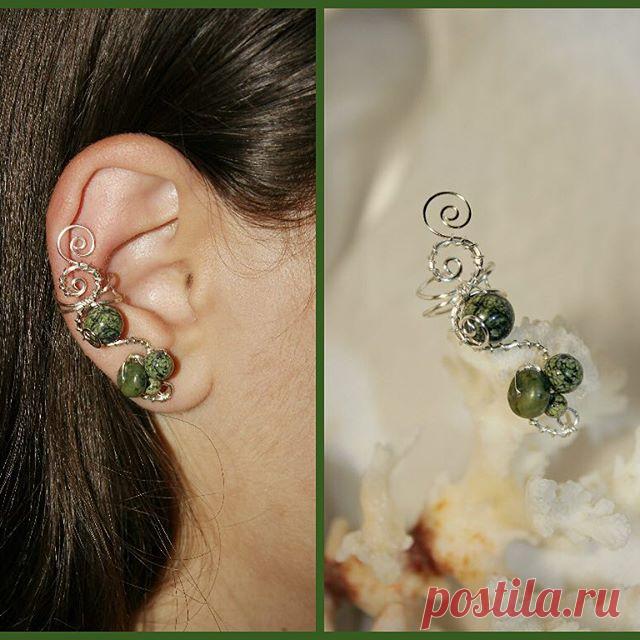Кафф. Материалы: посеребрение, змеевик.  Заказать можно здесь vk.com/kaffclub @_Flamens_ #_Flamens_  #украшение #натуральныекамни #ручнаяработа #змеевик #зеленый  #стиль #молодежь #каффы #серебро #handmade #silver #green #serpentine #silvering #gift #wire  #bohochic #gemlove #naturestones #naturebeads #cuff #cuffs #earcuff #earcuffs #etsy #etsyshop #etsyseller #etsyjewelry #etsyflamens
