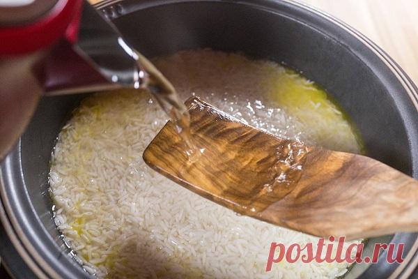 Почему рис в ресторанах вкуснее, чем дома: 3 маленькие хитрости от шефа