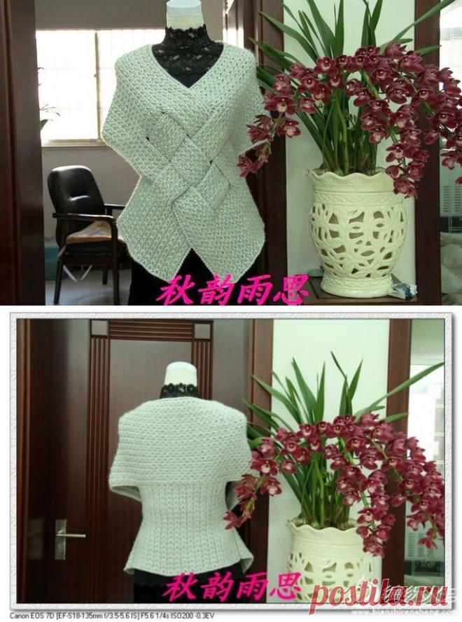 Очень интересный жилет с плетеным узором. Обязательно свяжу себе такой) | Клубок